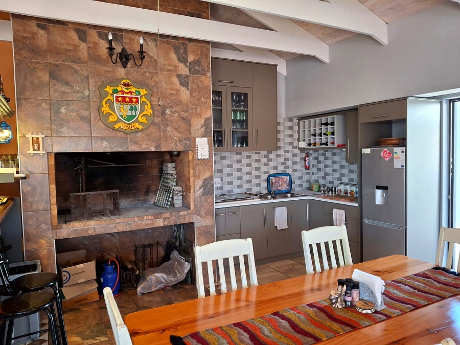 5 Bedroom Property for Sale in Country Club Western Cape